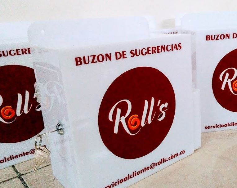 buzones en acrílico