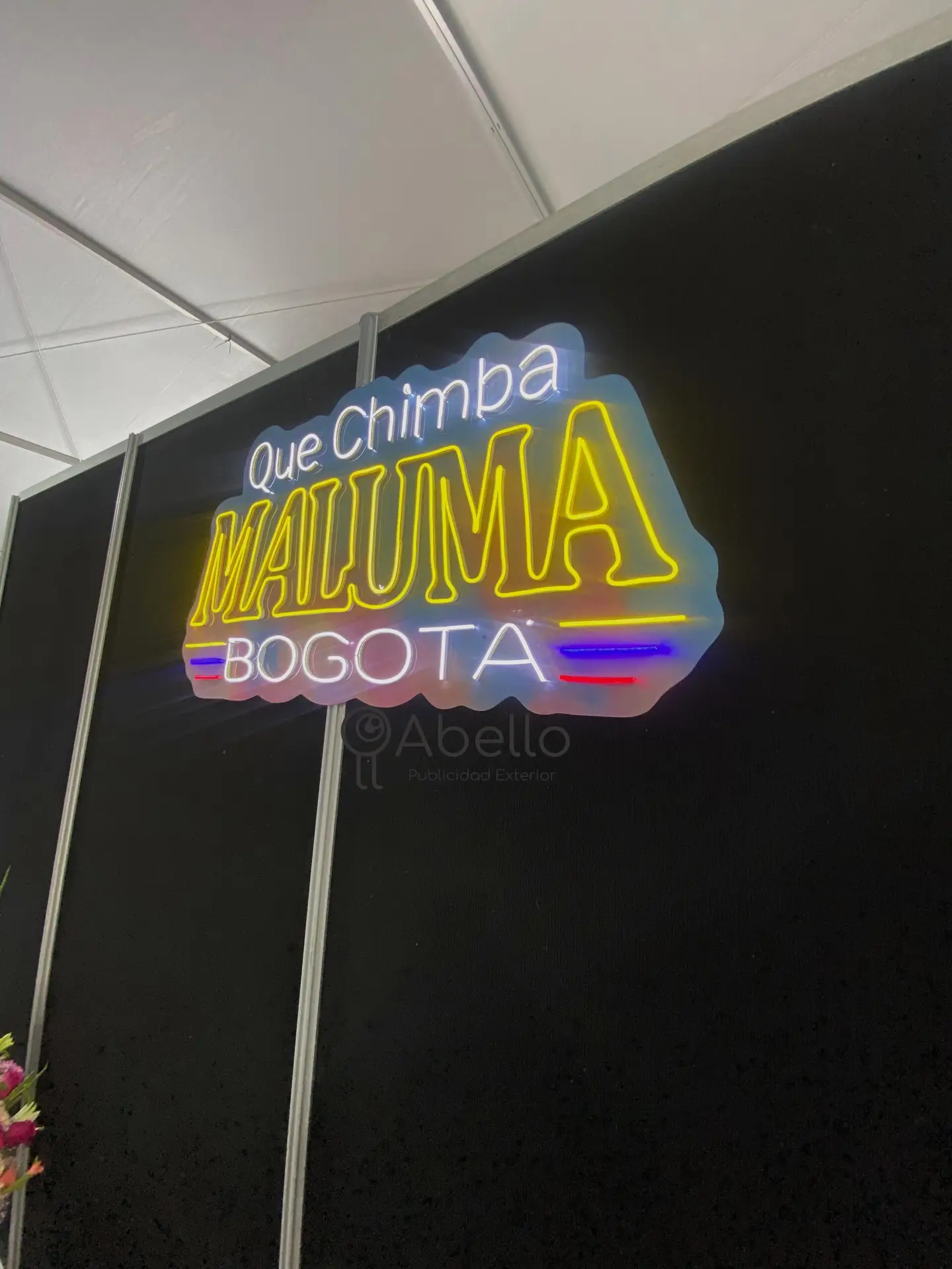 letreros en neonflex