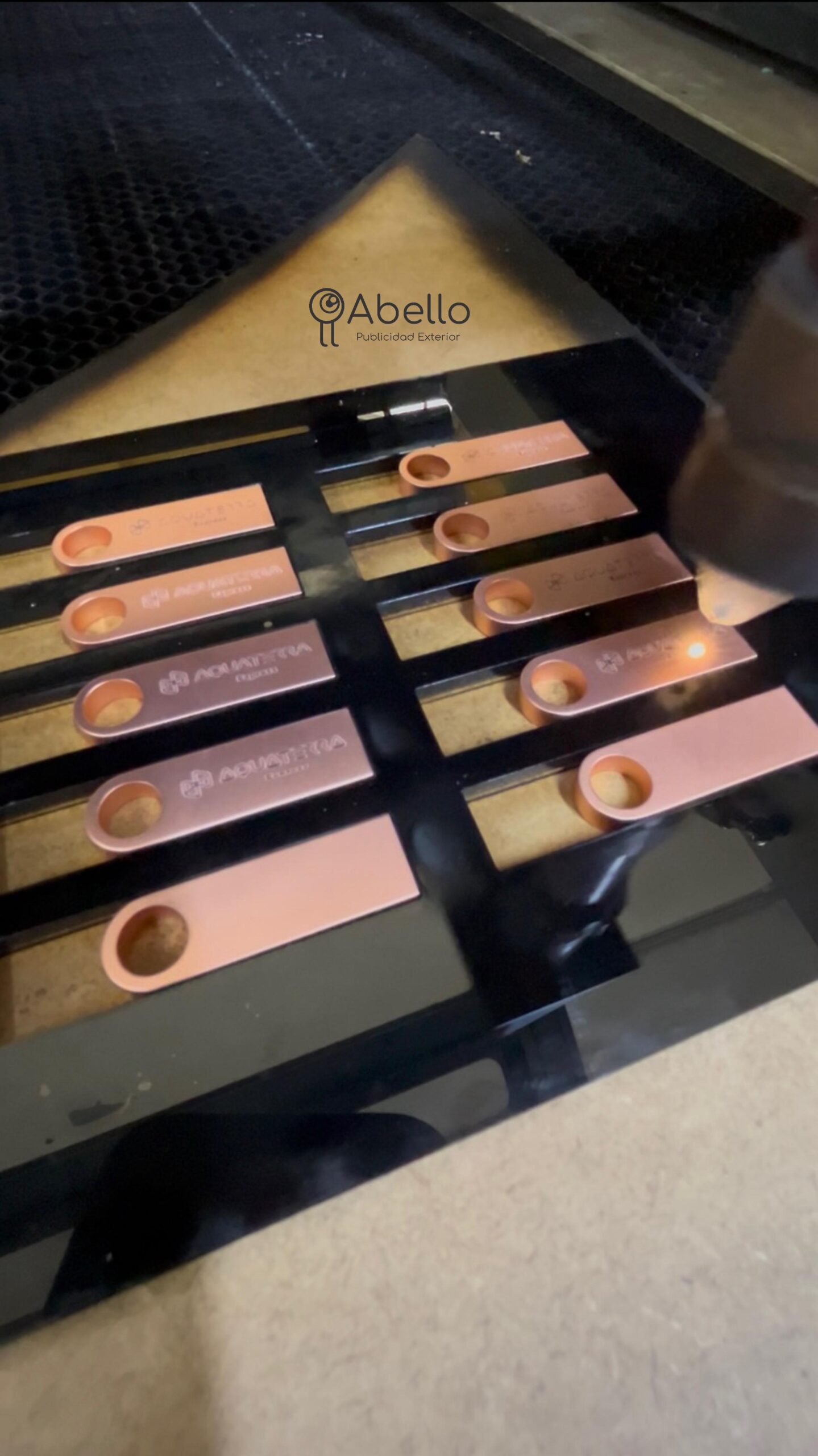 Grabado laser en aluminio